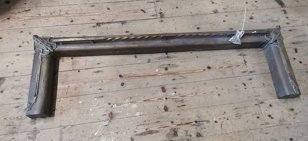 Lot 280: A Late Victorian Brass Fireplace Fender with Twisted Rail. COLLECTION ONLY