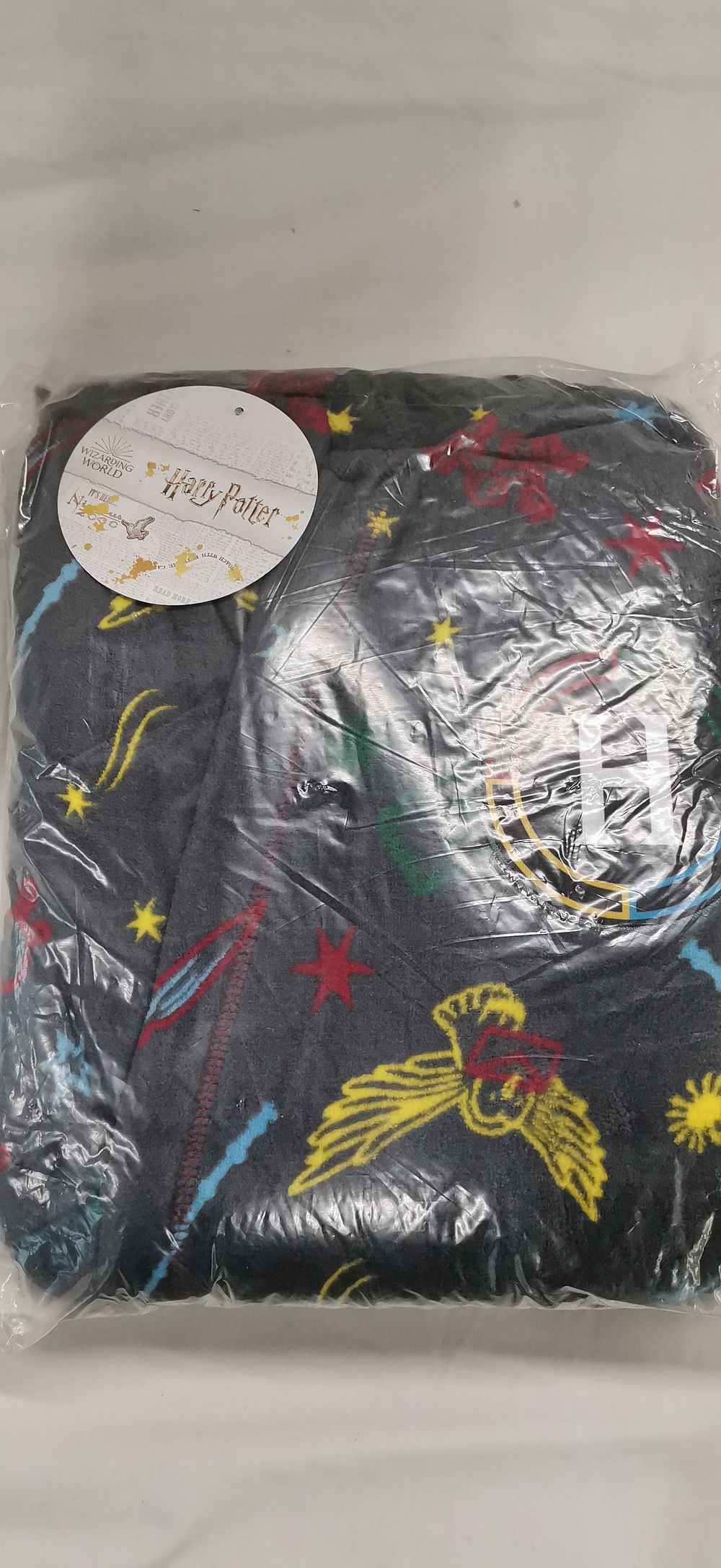 Lot 337: Officially Licensed Harry Potter Wizarding World Charcoal Fleece Dressing Gown
