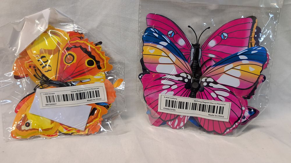 Lot 526: A Pair of Packs of 12 3D Decorative Butterfly Wall Magnets and Stickers