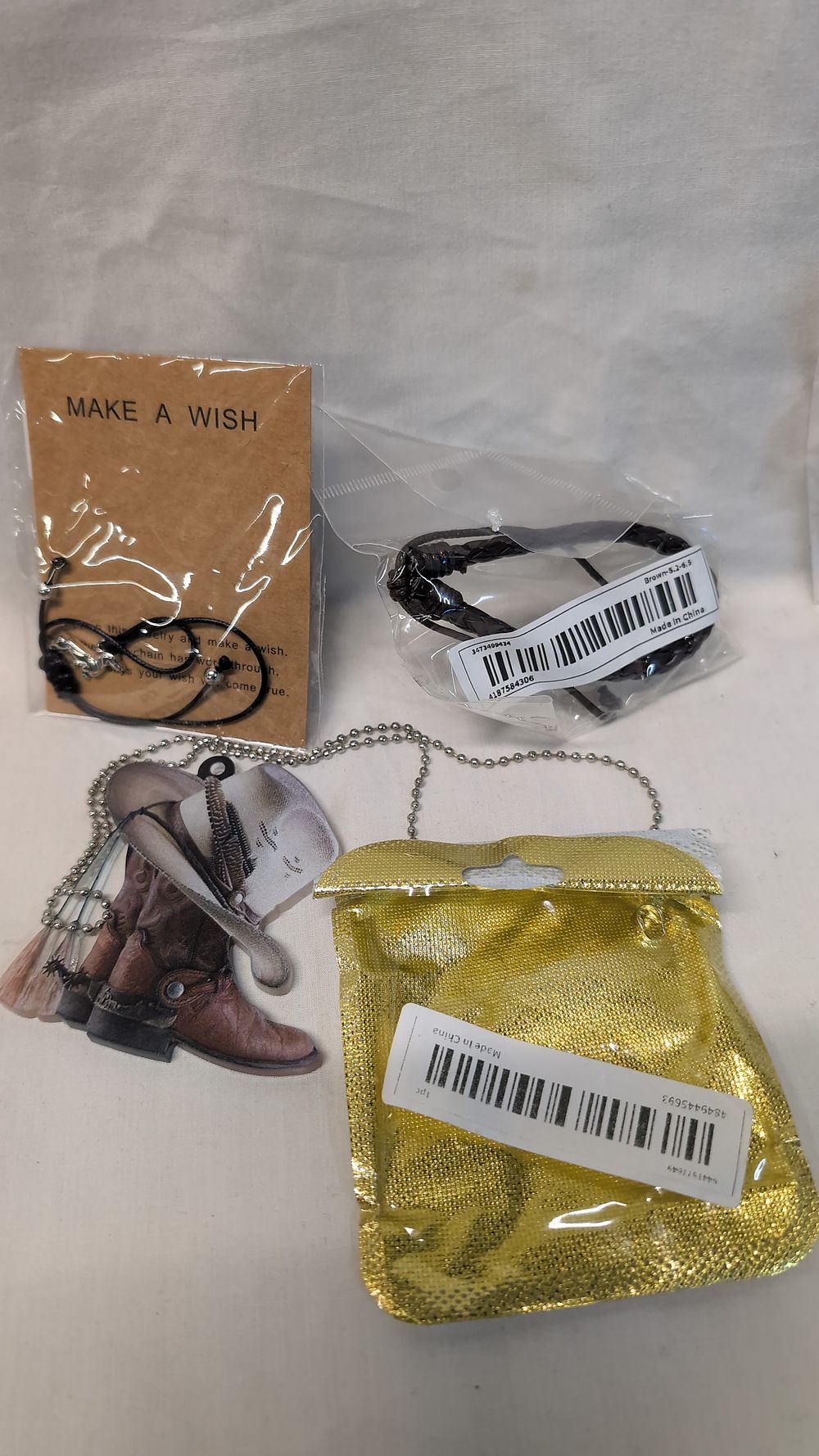Lot 527: An Assortment of Fashion Jewellery and Accessories