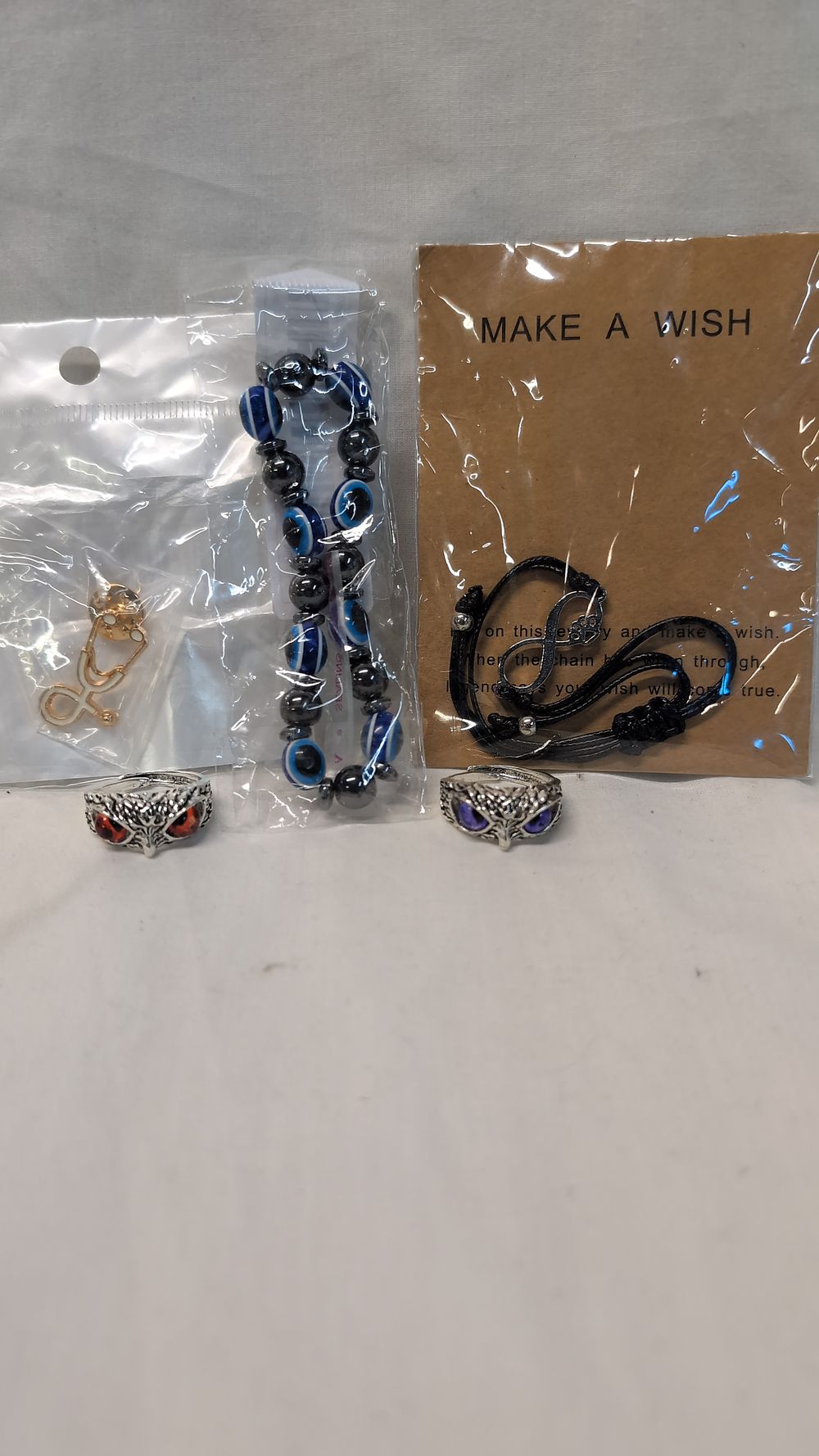 Lot 530: A Collection of Contemporary Costume Jewellery