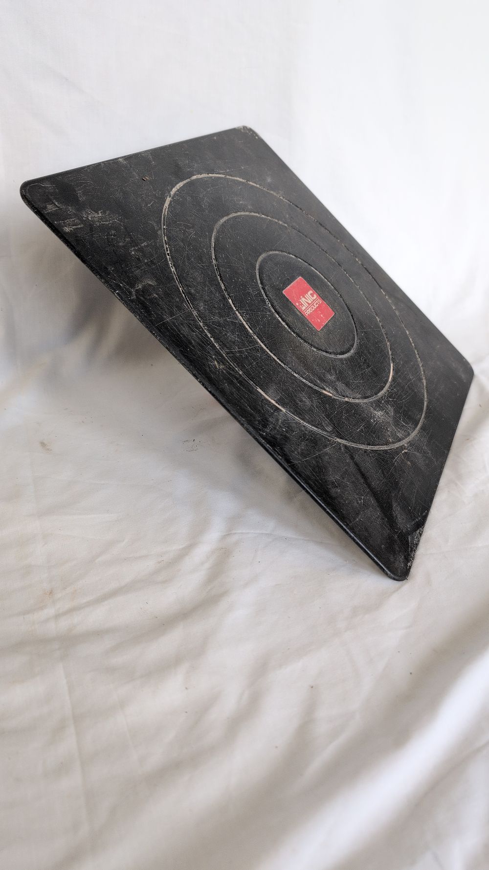 Lot 330: A Linic Products Plastic Plasterer's Hawk
