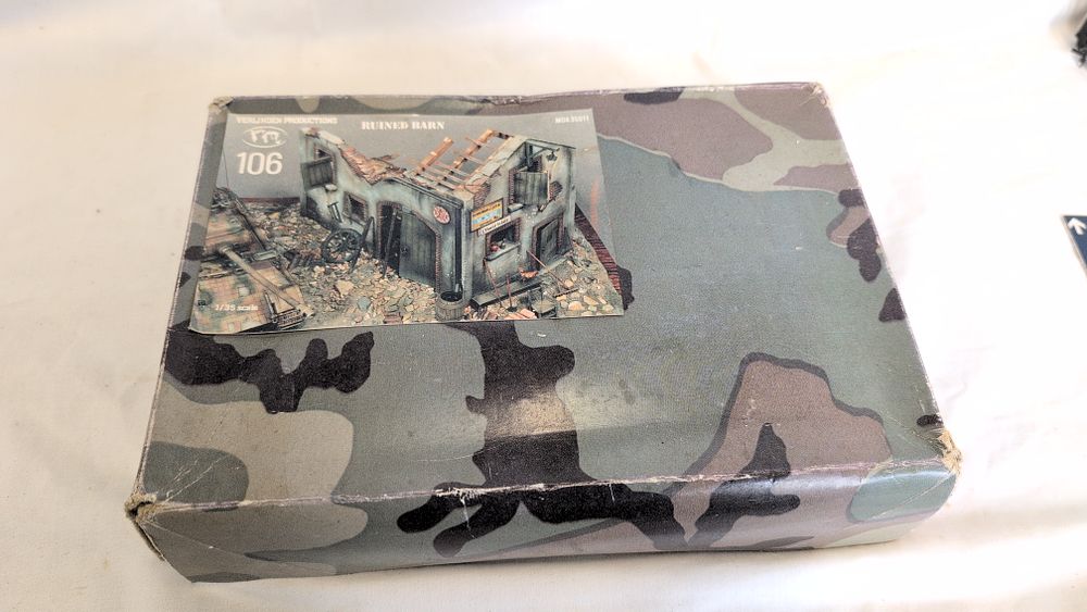 Lot 350: Verlinden Productions Ruined Barn Model Kit 106