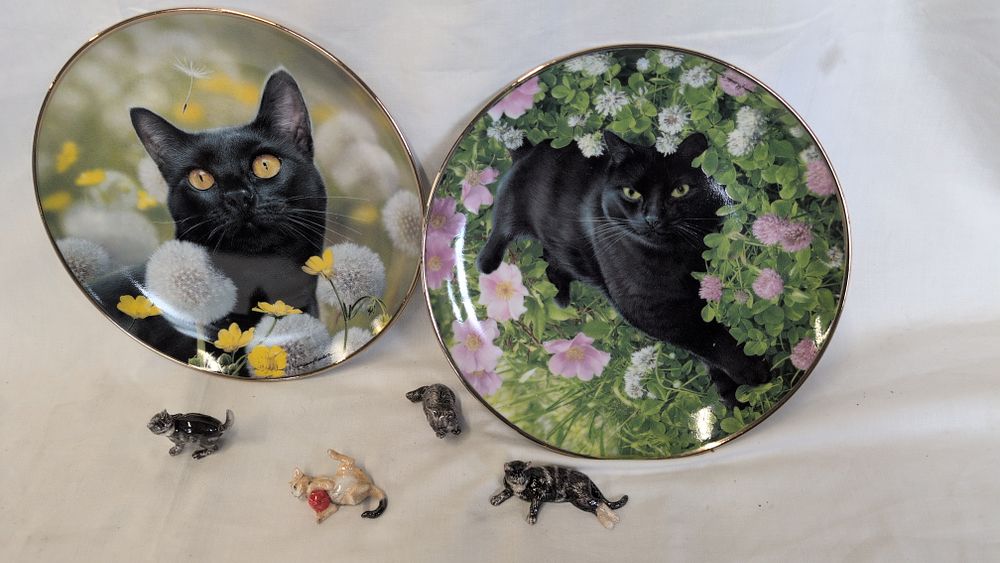 Lot 355: A Pair of Danbury Mint Porcelain Collector Plates and Four Ceramic Cat Figurines