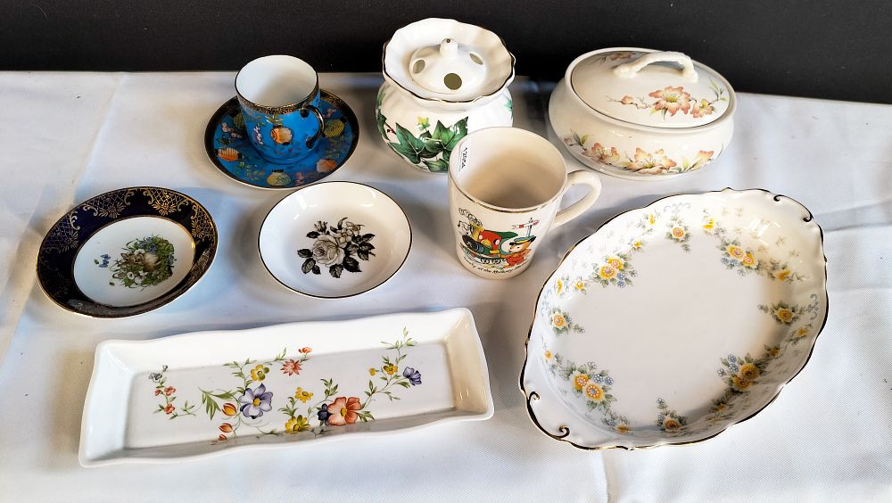 Lot 524: A Group of British and Foreign Decorative Ceramics and Bone China