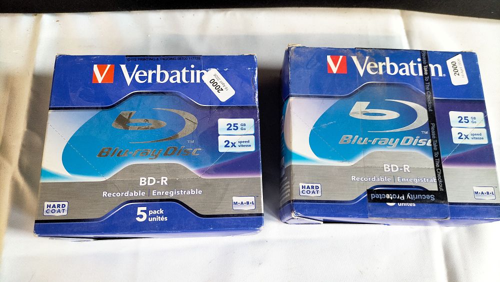 Lot 560: A Pair of Verbatim 25GB BD-R Blu-ray Recordable 5-Pack Disc Sets