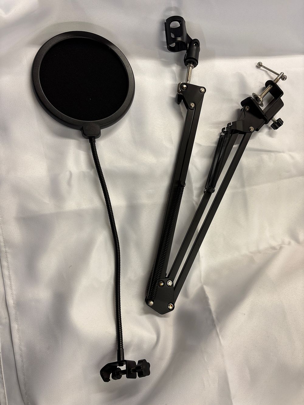 Lot 758: Professional Desk Clamp Microphone Boom Arm and Pop Filter Set