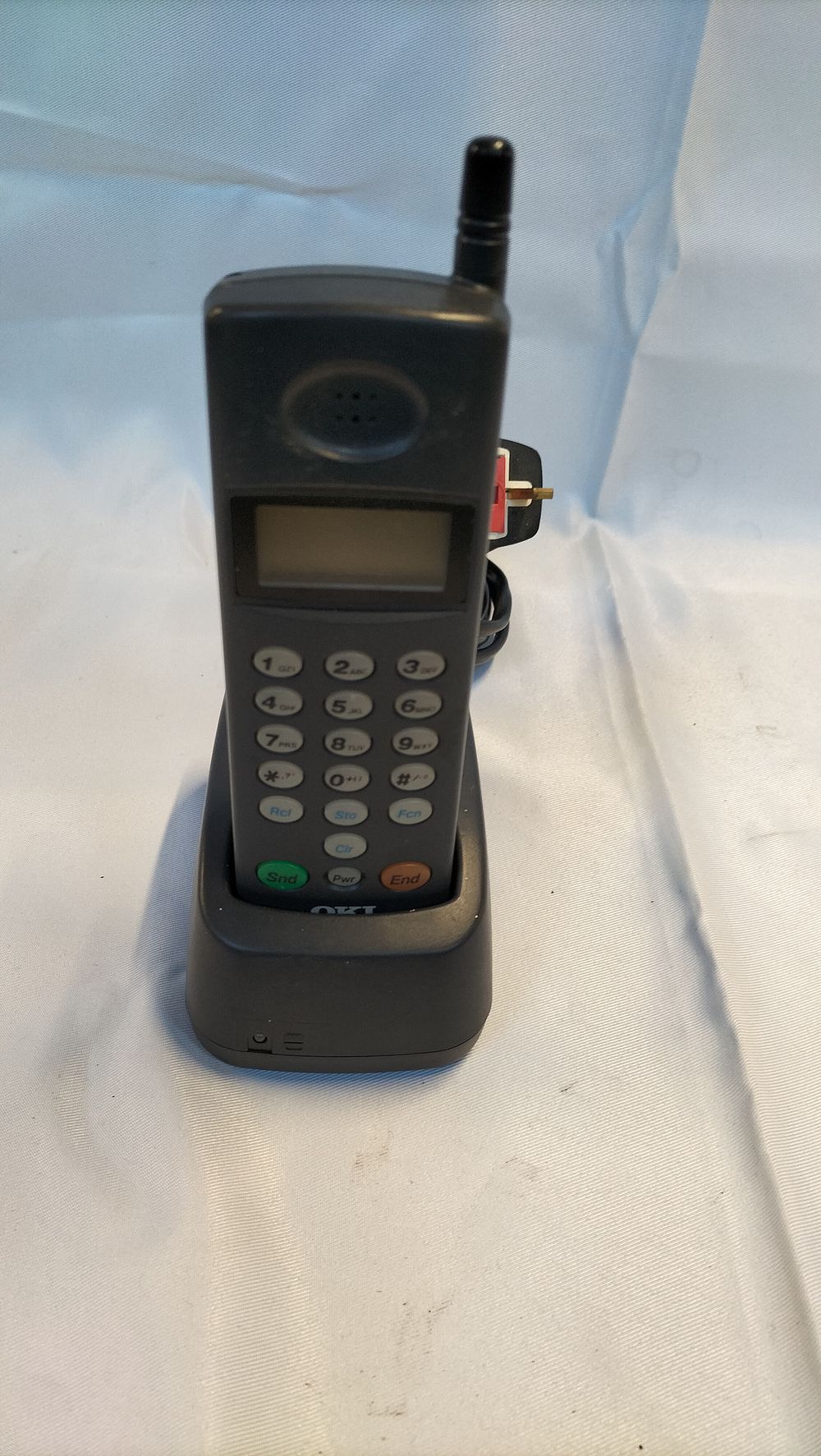 Lot 784: OKI 1130E UM9042A Cellular Mobile Telephone with Charging Cradle