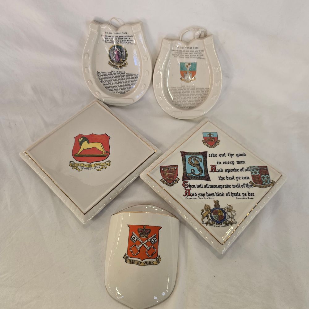 Lot 794: Five W.H. Goss Pottery Heraldic and Commemorative Porcelain Plaques