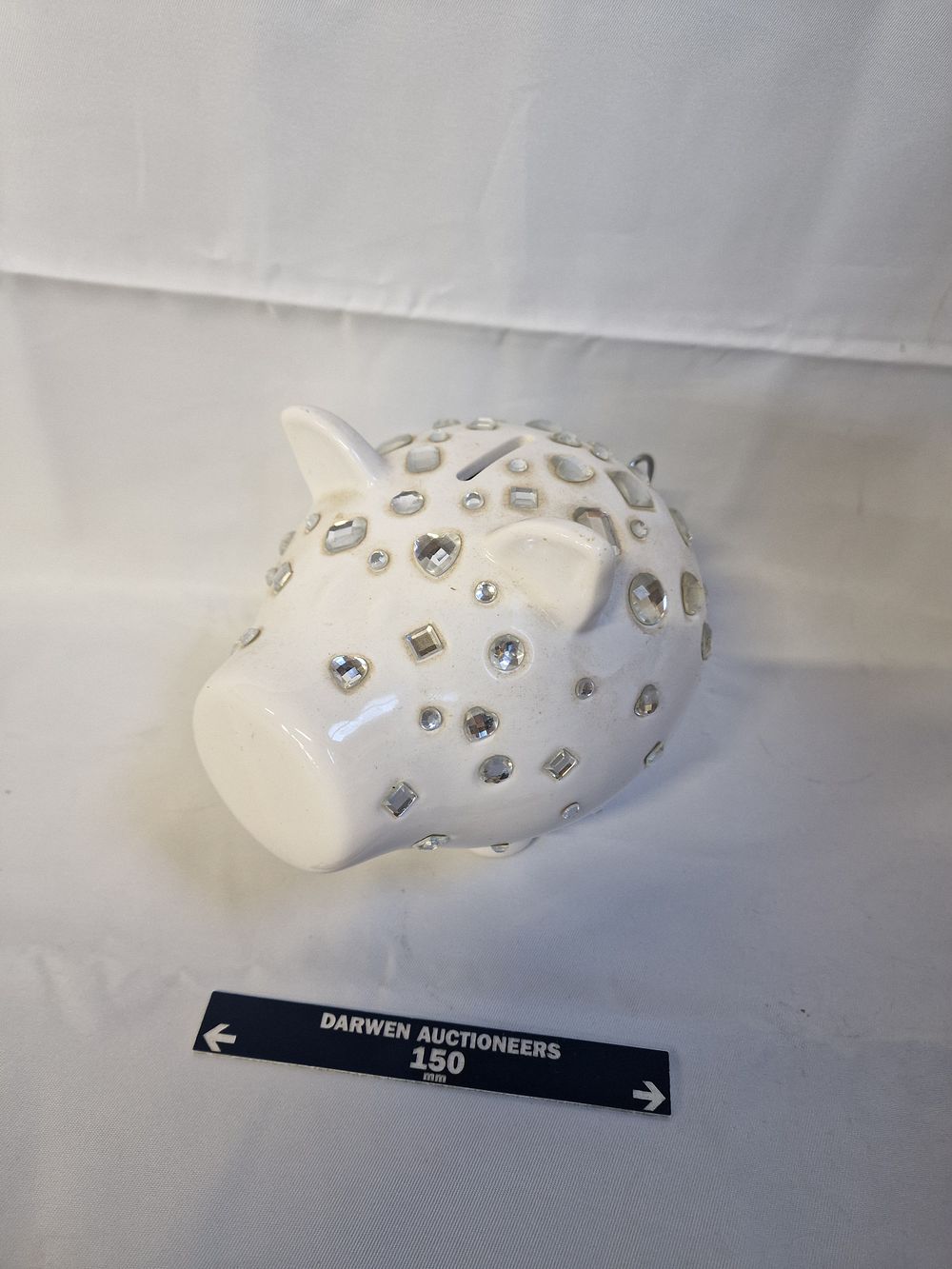 Lot 854: Salt&Pepper Oink Ceramic Piggy Bank