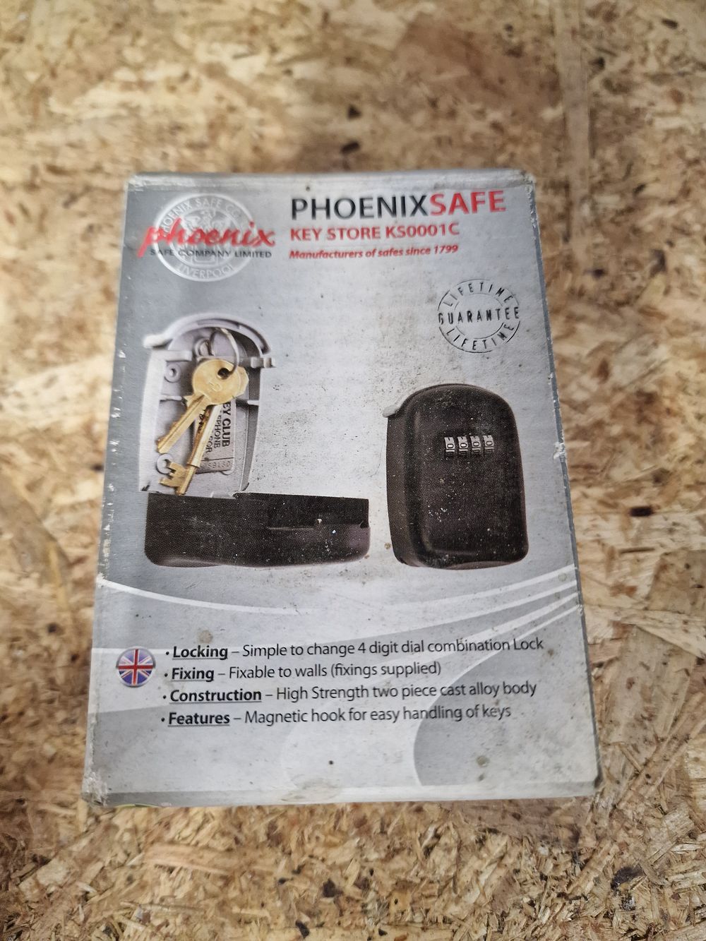 Lot 876: Phoenix Safe Company Key Store KS0001C wall-mounted key safe