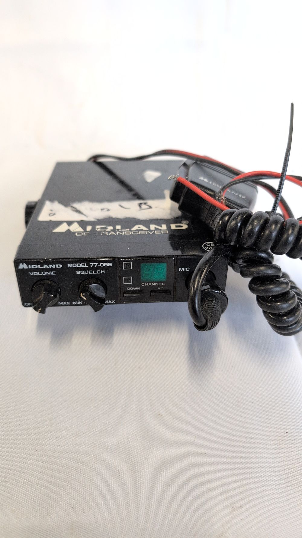 Lot 173: Midland Model 77-099 UK 27MHz FM CB Transceiver