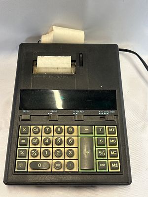 Olivetti EC 122 PD Electronic Printing Calculator. An Olivetti EC 122 PD electronic printing 