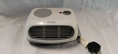 DeLonghi HTM23 2800W Portable Fan Heater. Tested for Power. This DeLonghi portable fan heater 