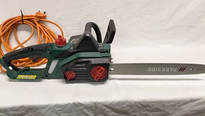Parkside PEKS 2200 A1 Electric Chainsaw with 16-Inch Guide Bar. A Parkside model PEKS 2200 A1 