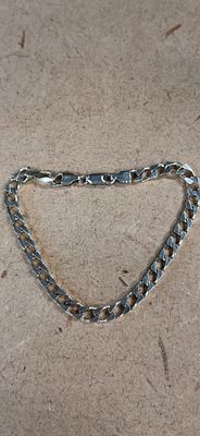 Silver 925 Curb Link Bracelet. Weight Approx 10.04g