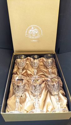 A Set of Six Capri Crystal 24% Lead Crystal Wine Glasses. This set of six wine glasses is 