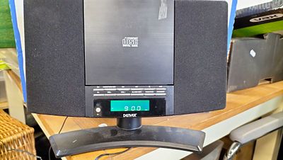 Denver MC-5220 MK2 Compact CD Player with FM Radio and Remote Control, tested for Power. A 