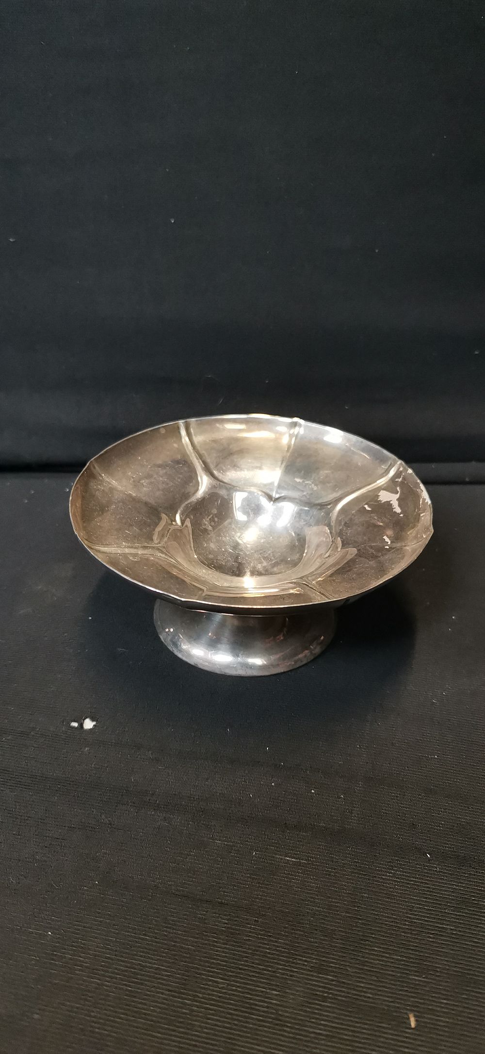 Lot 566: A James Dixon and Sons Silver Plated Pedestal Bowl