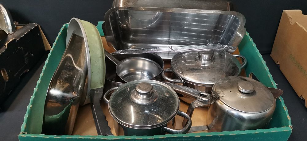 Lot 572: An Assortment of Stainless Steel Cookware and Kitchen Accessories. COLLECTION ONLY