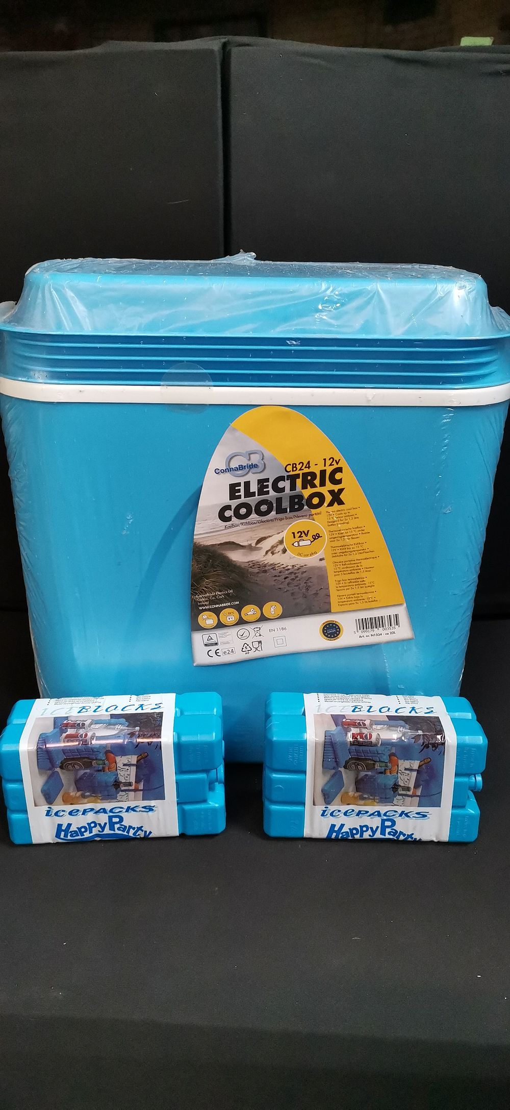 Lot 581: A Brand New,  Unused ConnaBride CB24 12V Electric Coolbox and Multiple Ice Packs