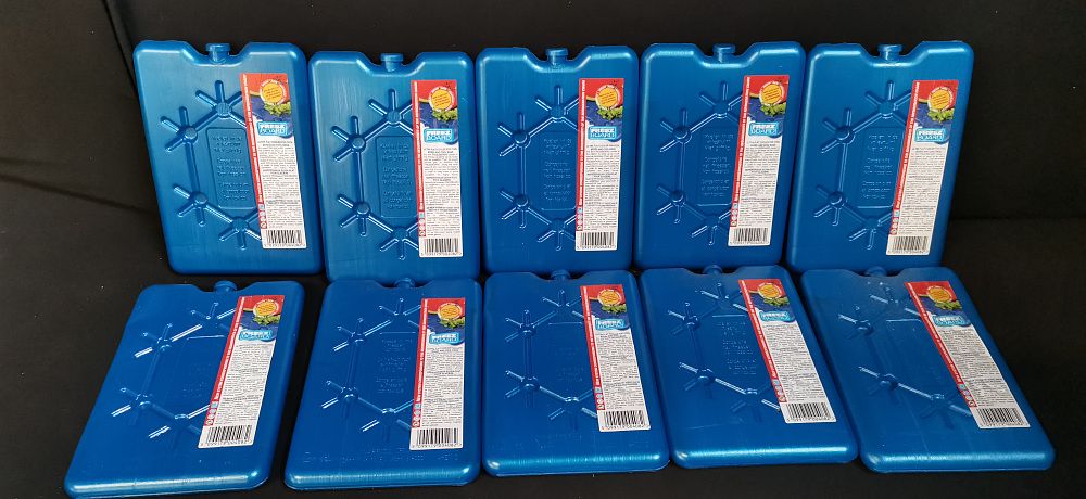 Lot 582: A Bulk Lot of 10 Brand New , Unused Connabride Freez Board Ultra-Flat Cooler Blocks