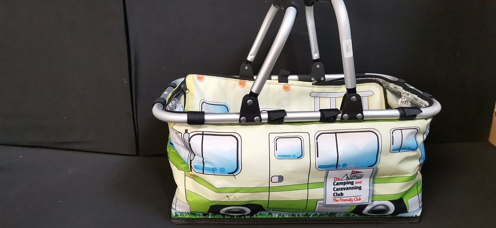 Lot 587: A The Camping and Caravanning Club Collapsible Insulated Picnic Basket