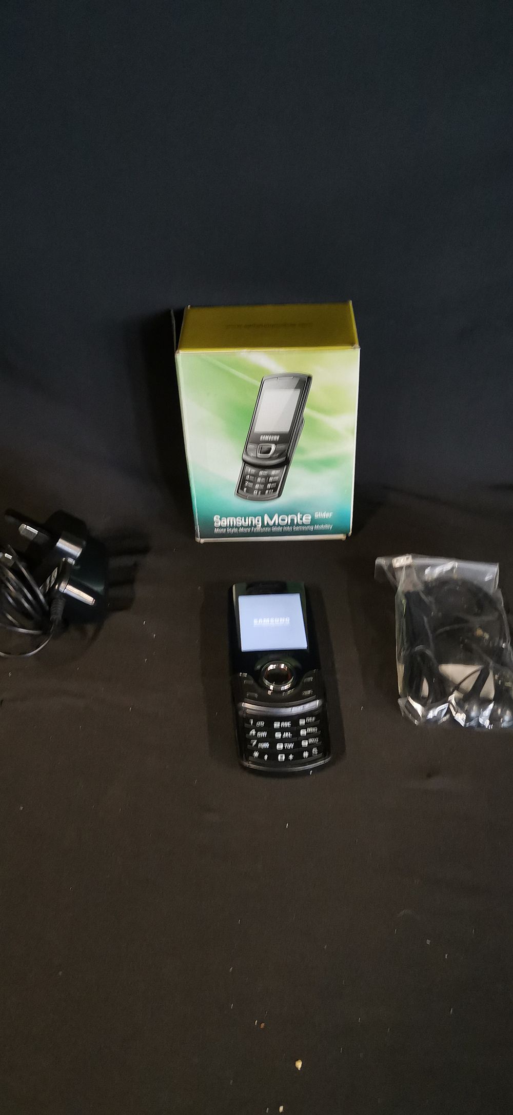Lot 598: A Samsung Monte Slider GT-E2550 Mobile Phone Equipment. Tested for Power