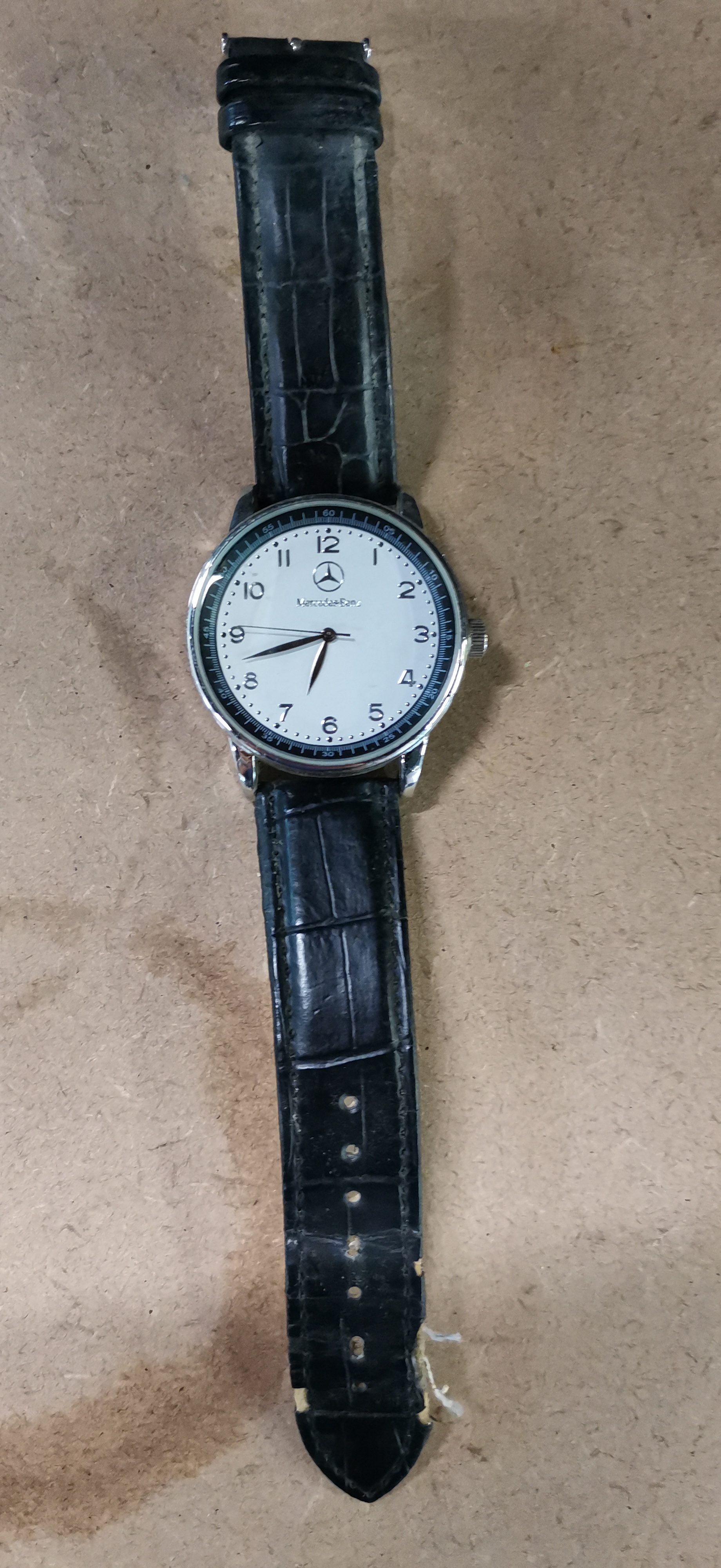 Mercedes-Benz Limited Edition Japanese Fashion Quartz Wristwatch