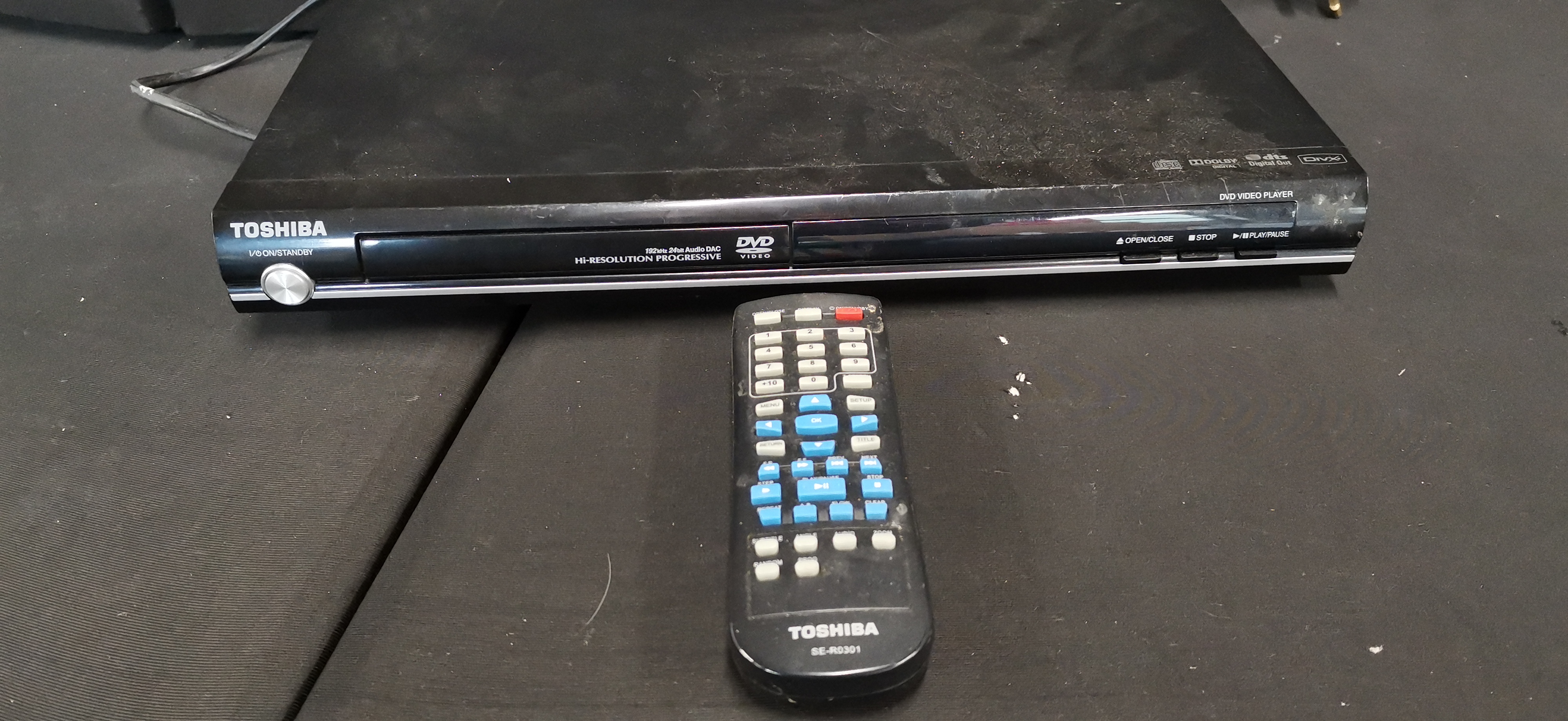 Toshiba SD190EKB DVD Video Player with Remote Control. Tested for Power