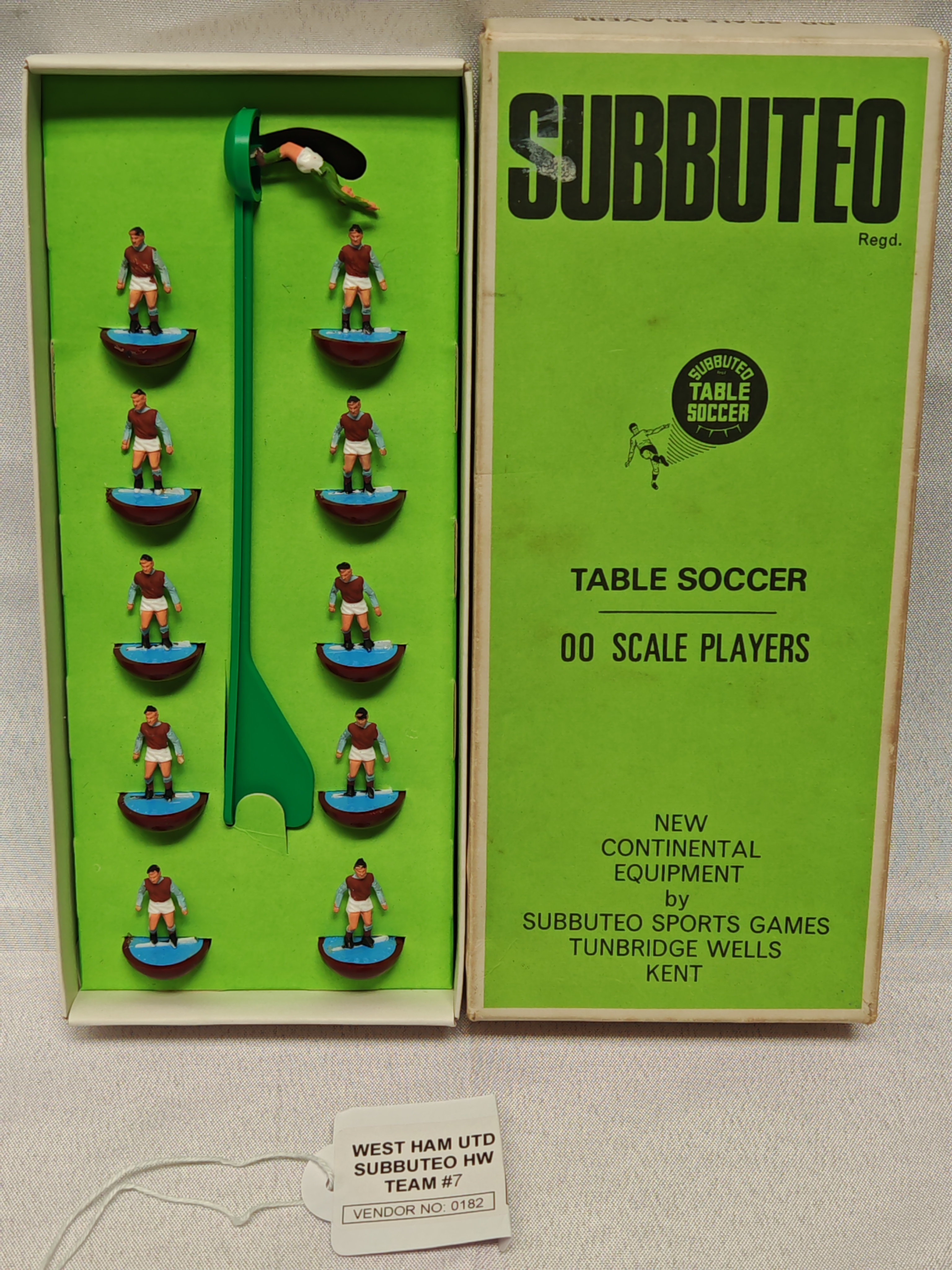 Vintage Subbuteo Heavyweight Team Ref. #7 West Ham United.