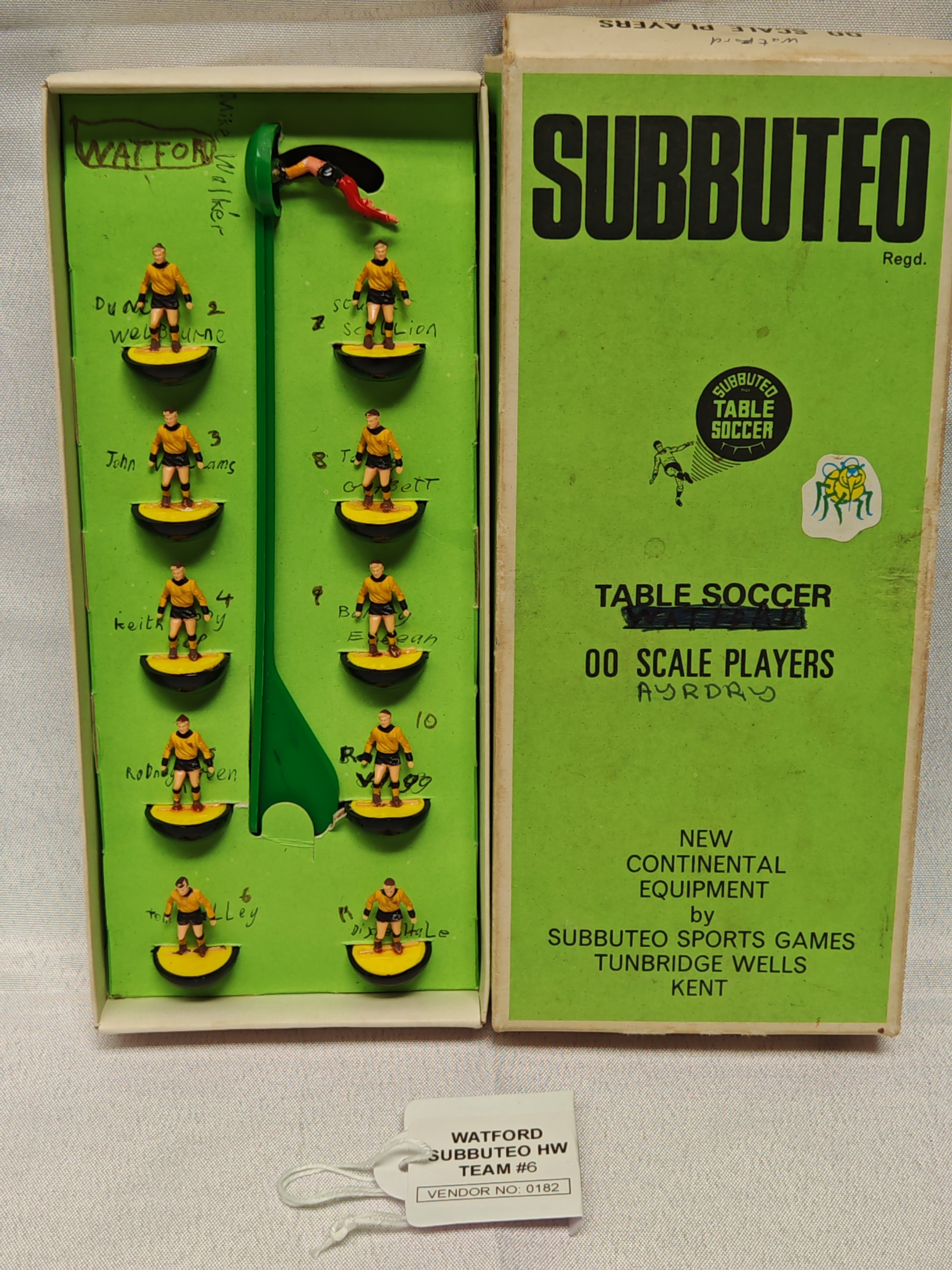 Vintage Subbuteo Heavyweight Team Ref. #9 Watford FC, Hull City, Oxford United.