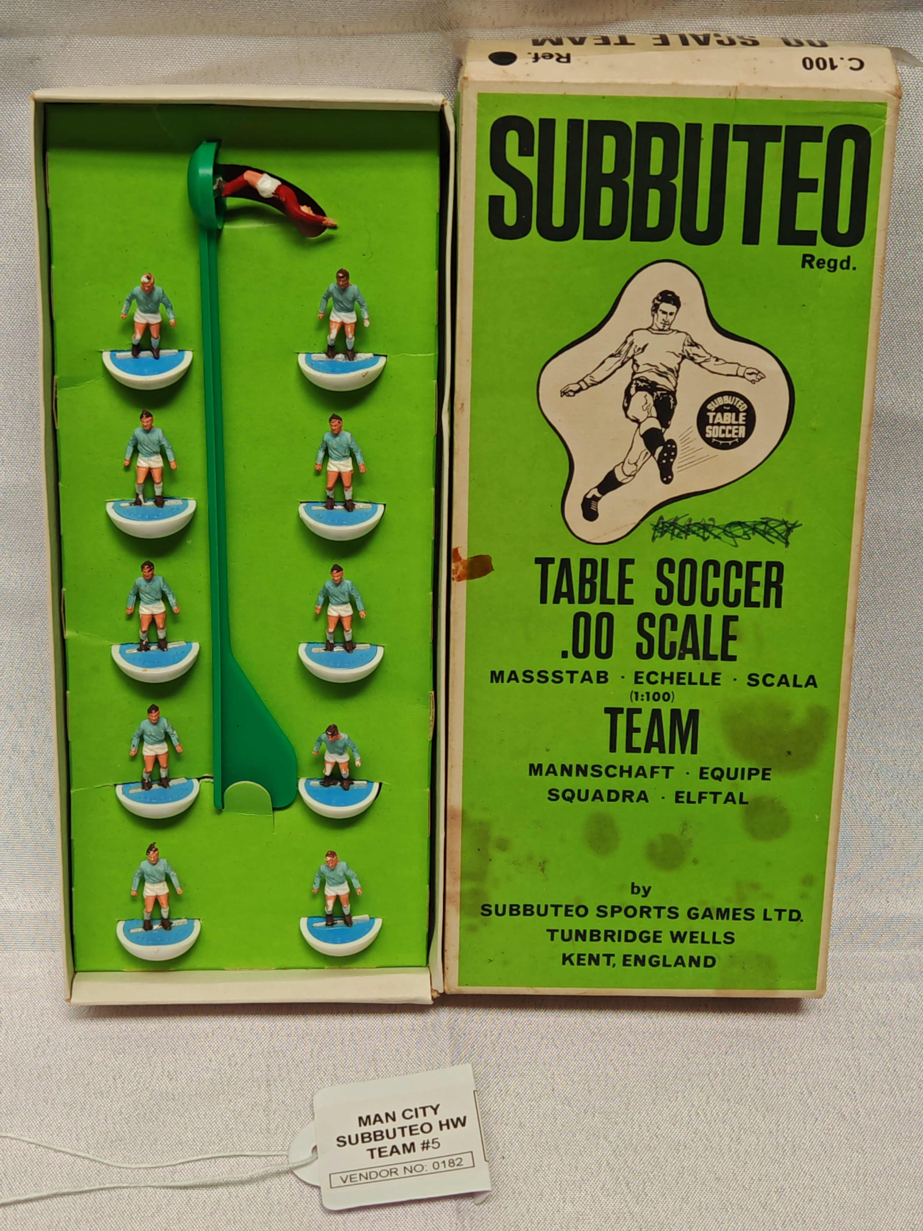 Vintage Subbuteo Heavyweight Team Ref. #5 Manchester City.
