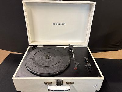 Bauhn Portable Suitcase Record Player, Modern Vintage Style. A modern Bauhn portable 