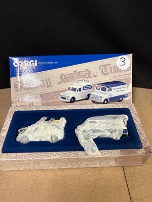 Corgi Classics The Times Classic Set Two Piece Die-cast Model Van Set