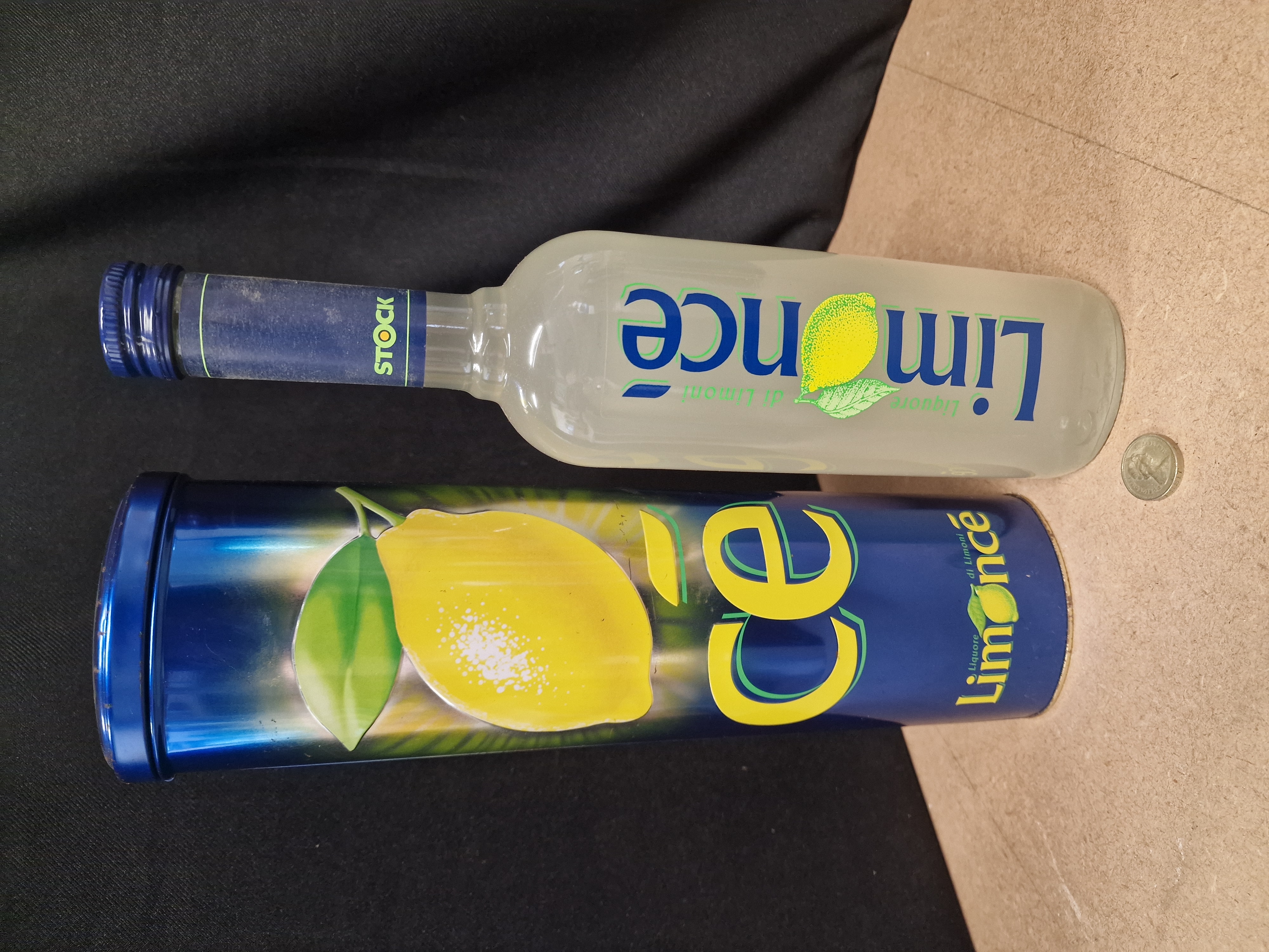 Limoncé Stock Lemon Liqueur with Decorative Storage Tin
