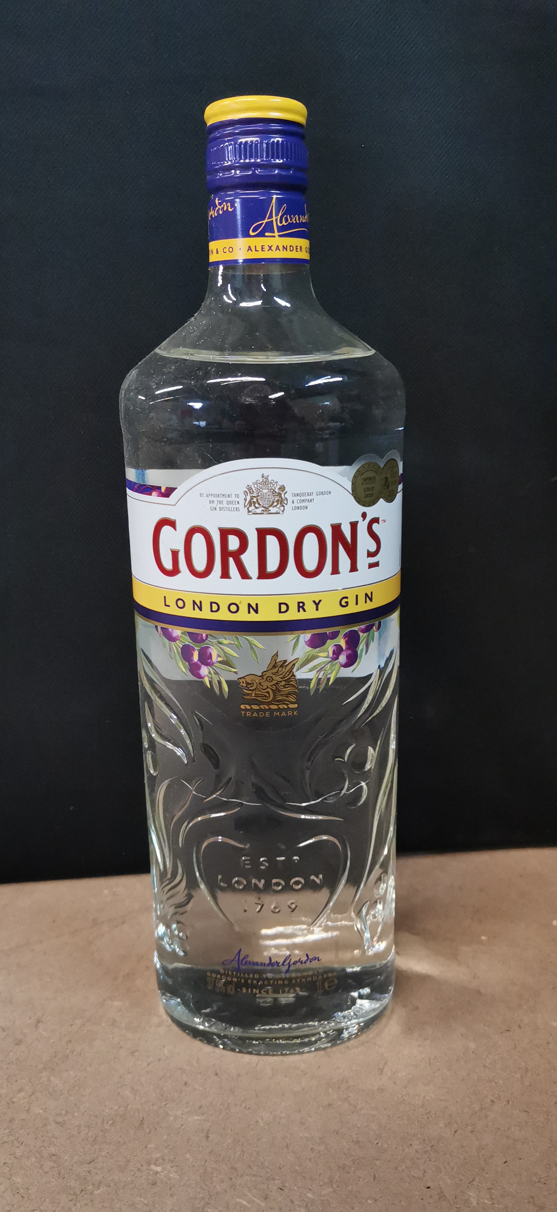 Sealed Gordon's London Dry Gin, 1 Litre