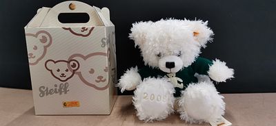 Steiff Cosy Year Bear 2008 Teddy Bear Reference 662027 with Original Presentation Box. Measures 