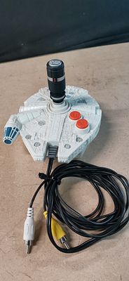 Jakks Pacific Star Wars Millennium Falcon TV Games Plug and Play Controller 2006. Tested for Power