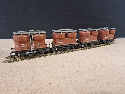Four OO Gauge Prestwin Twin-Silo Hopper Wagons Attributed to Hornby