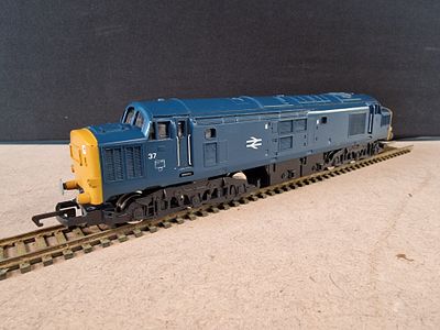 An OO Gauge Model of a British Rail Class 37 Diesel Locomotive in BR Blue Livery