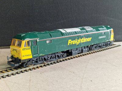 Bachmann Branchline OO Gauge Class 57 Diesel Locomotive No. 57002 Freightliner Phoenix