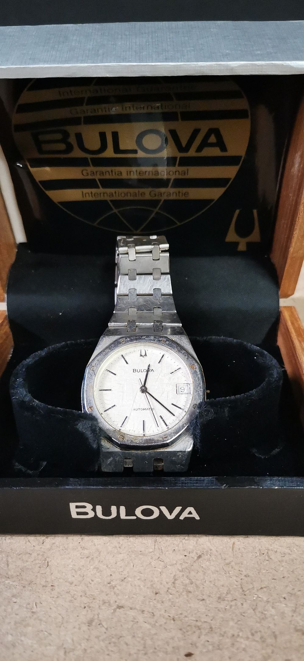 Lot 154: Bulova Royal Oak Stainless Steel Automatic Wristwatch Reference 4420101