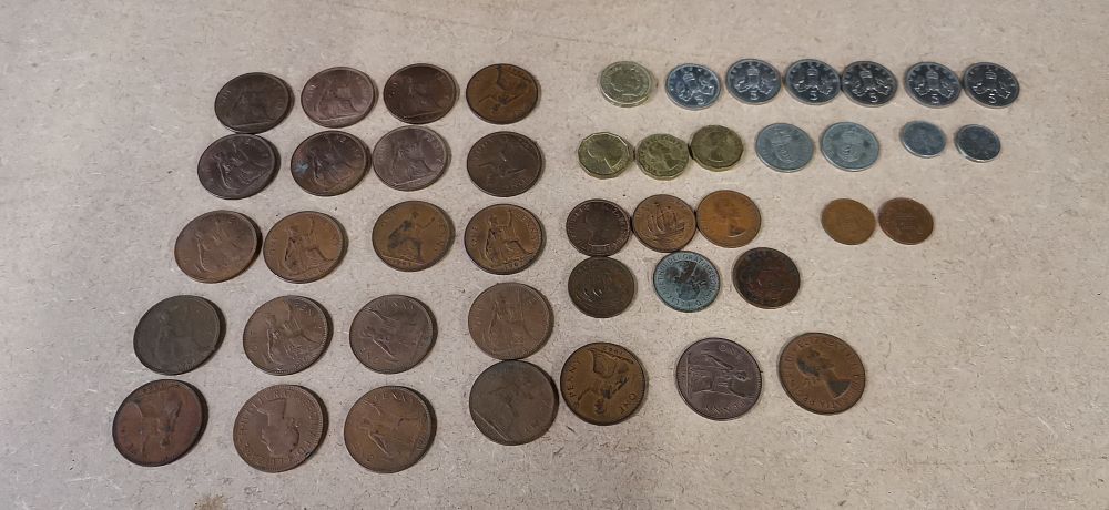 Lot 160: A Collection of UK Pre-decimal and Early Decimal Bronze and Cupro-nickel Coins
