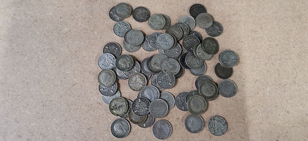 Lot 170: A Collection of UK Silver Threepence Coins, George V and George VI, 1912-1943