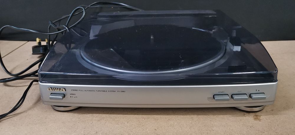 Lot 201: Aiwa PX-E860 Stereo Full Automatic Turntable System