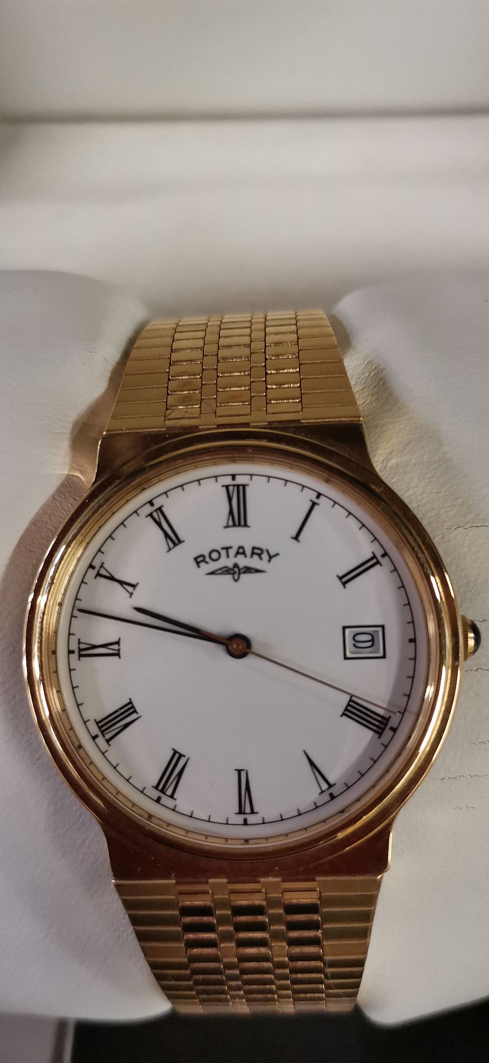 Lot 228: A Rotary Gold Plated Quartz Wristwatch Reference 9857