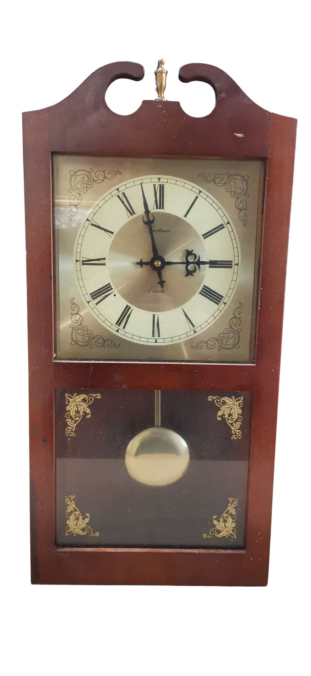 Lot 534: Spectrum Quartz Regulator Style Wall Clock