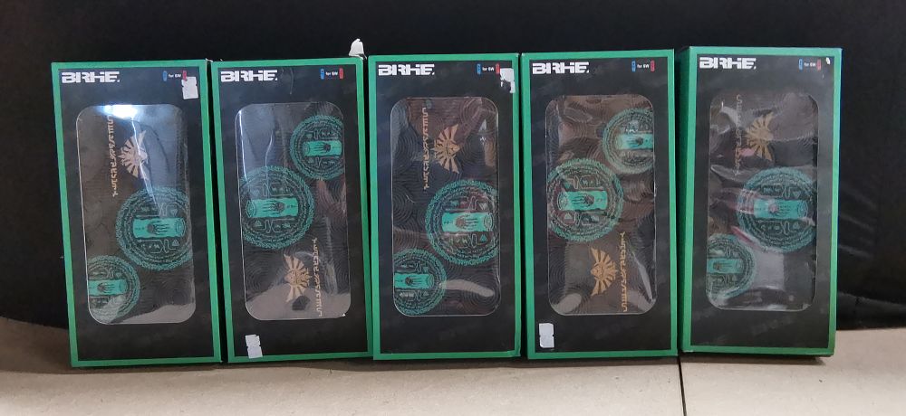 Lot 557: A Collection of BIRHE Zelda Style Protective Carrying Cases for Nintendo Switch