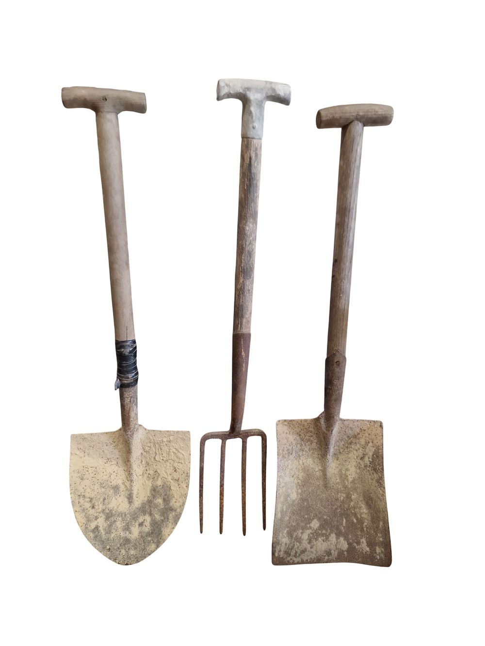 Lot 584: A Trio of Vintage Garden Hand Tools